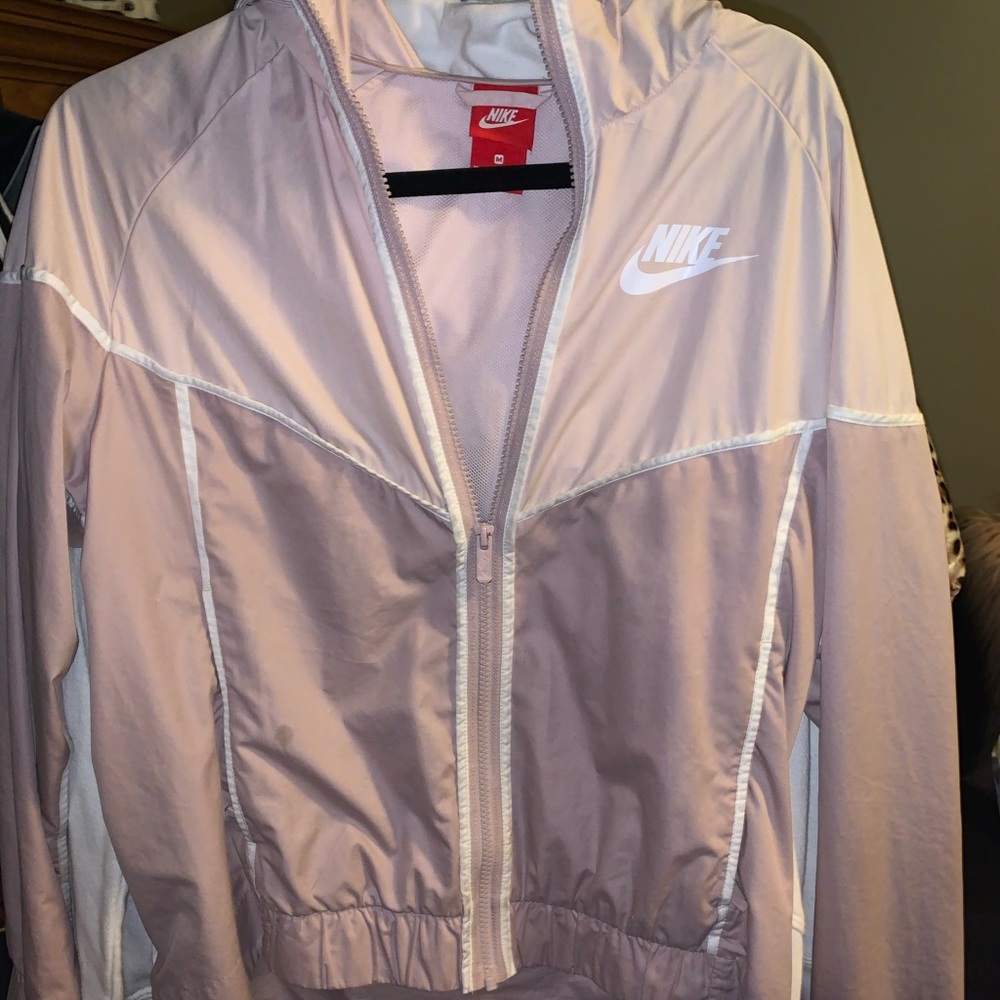 Nike wind breaker